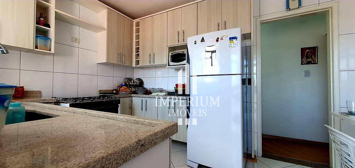 Apartamento à venda com 2 quartos, 70m² - Foto 11