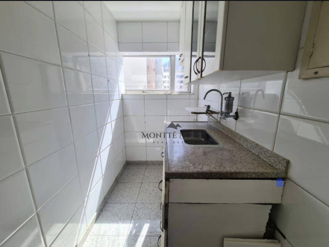 Apartamento à venda com 1 quarto, 50m² - Foto 3