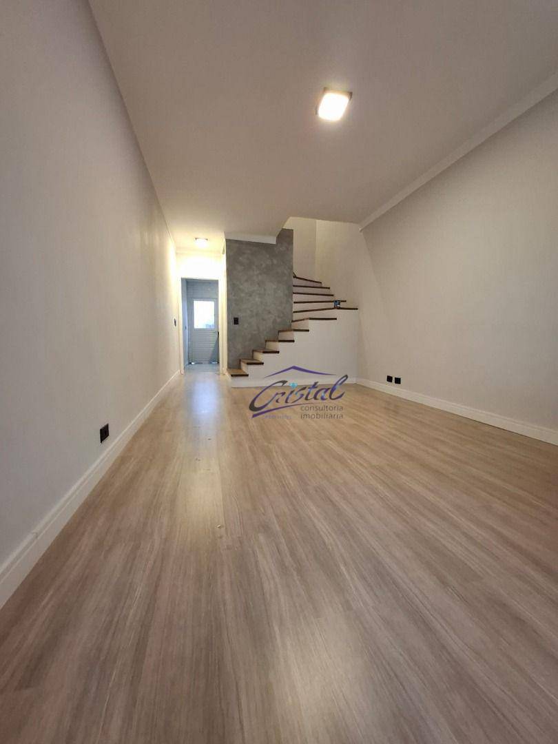 Casa à venda com 2 quartos, 122m² - Foto 1