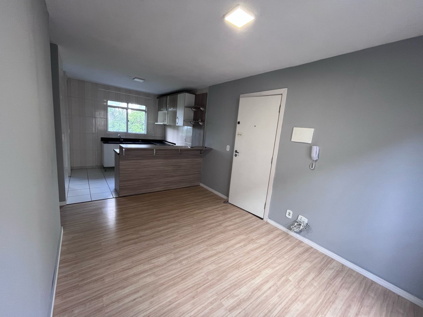 Apartamento à venda com 3 quartos, 55m² - Foto 2