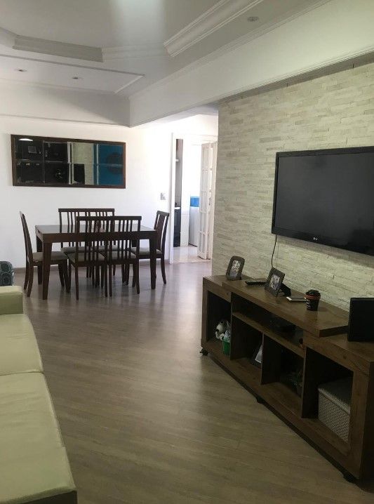 Apartamento à venda com 2 quartos, 75m² - Foto 4