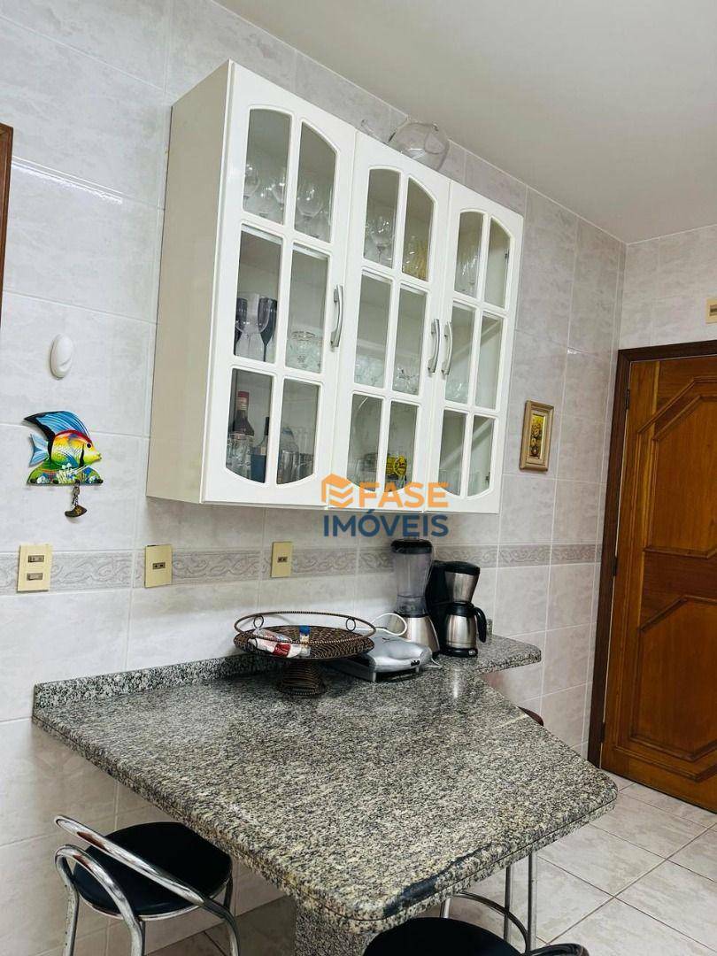 Apartamento à venda com 3 quartos, 110m² - Foto 8