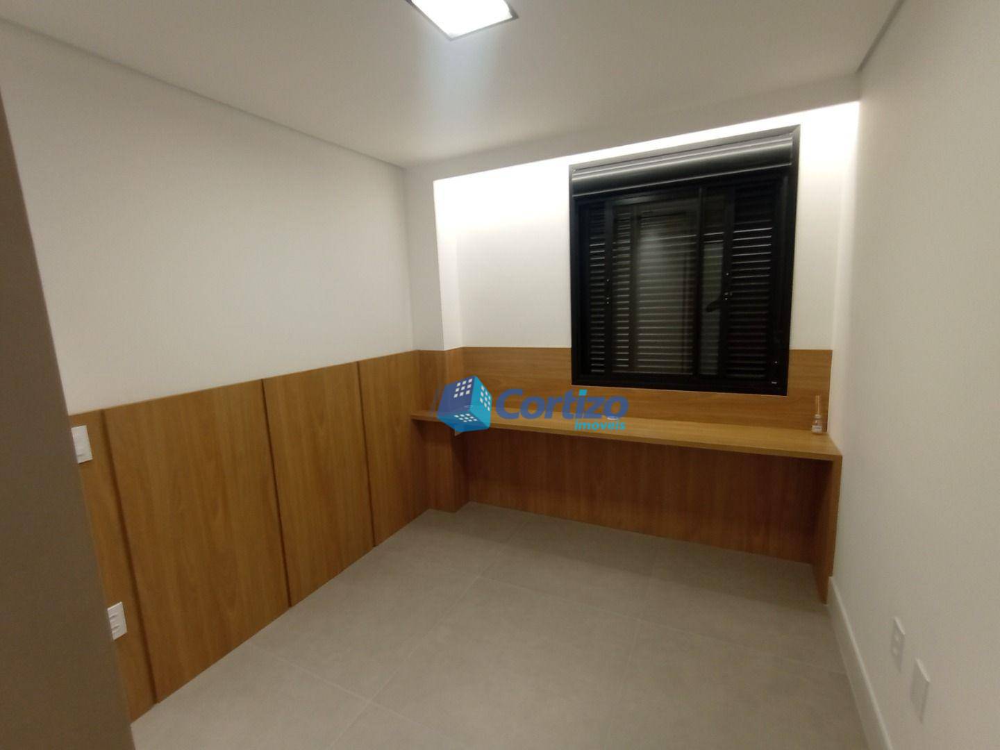 Apartamento para alugar com 3 quartos, 98m² - Foto 17