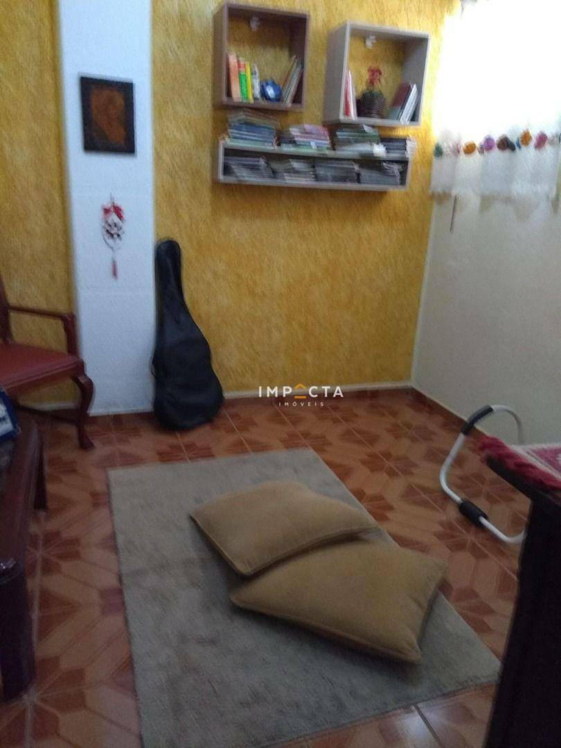 Casa à venda com 3 quartos, 130m² - Foto 4