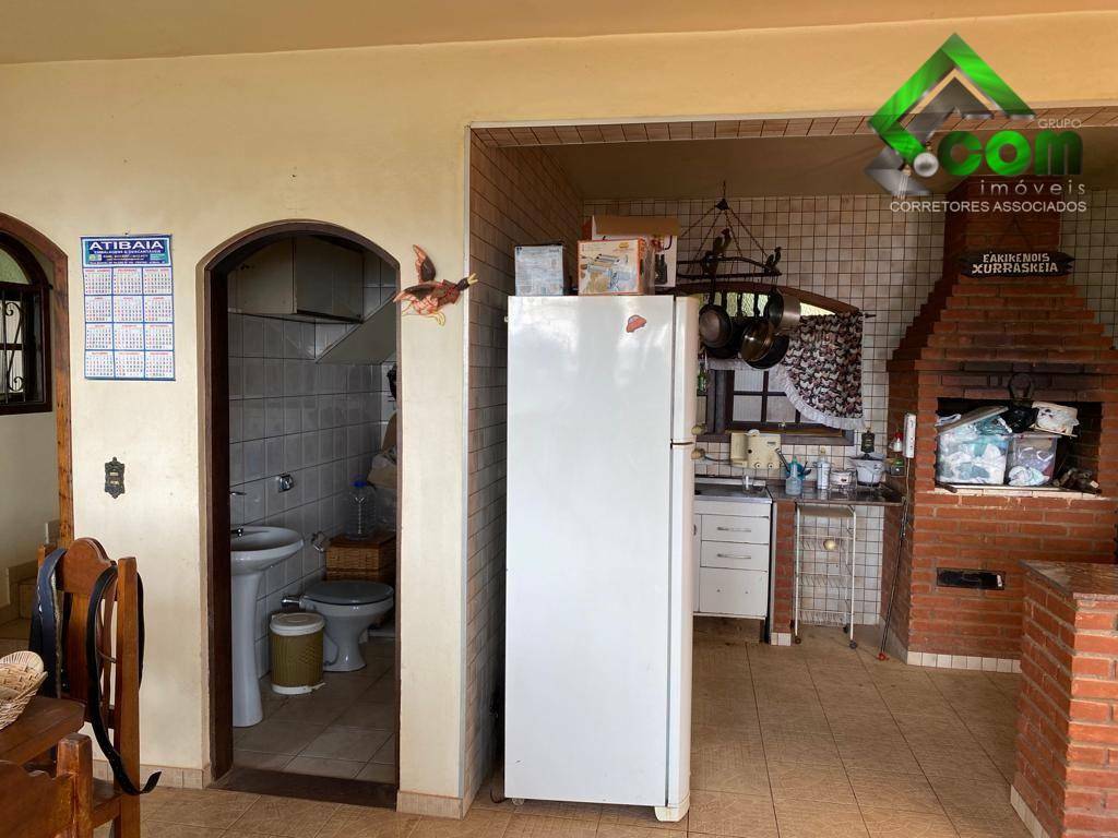 Casa à venda com 2 quartos, 300m² - Foto 6