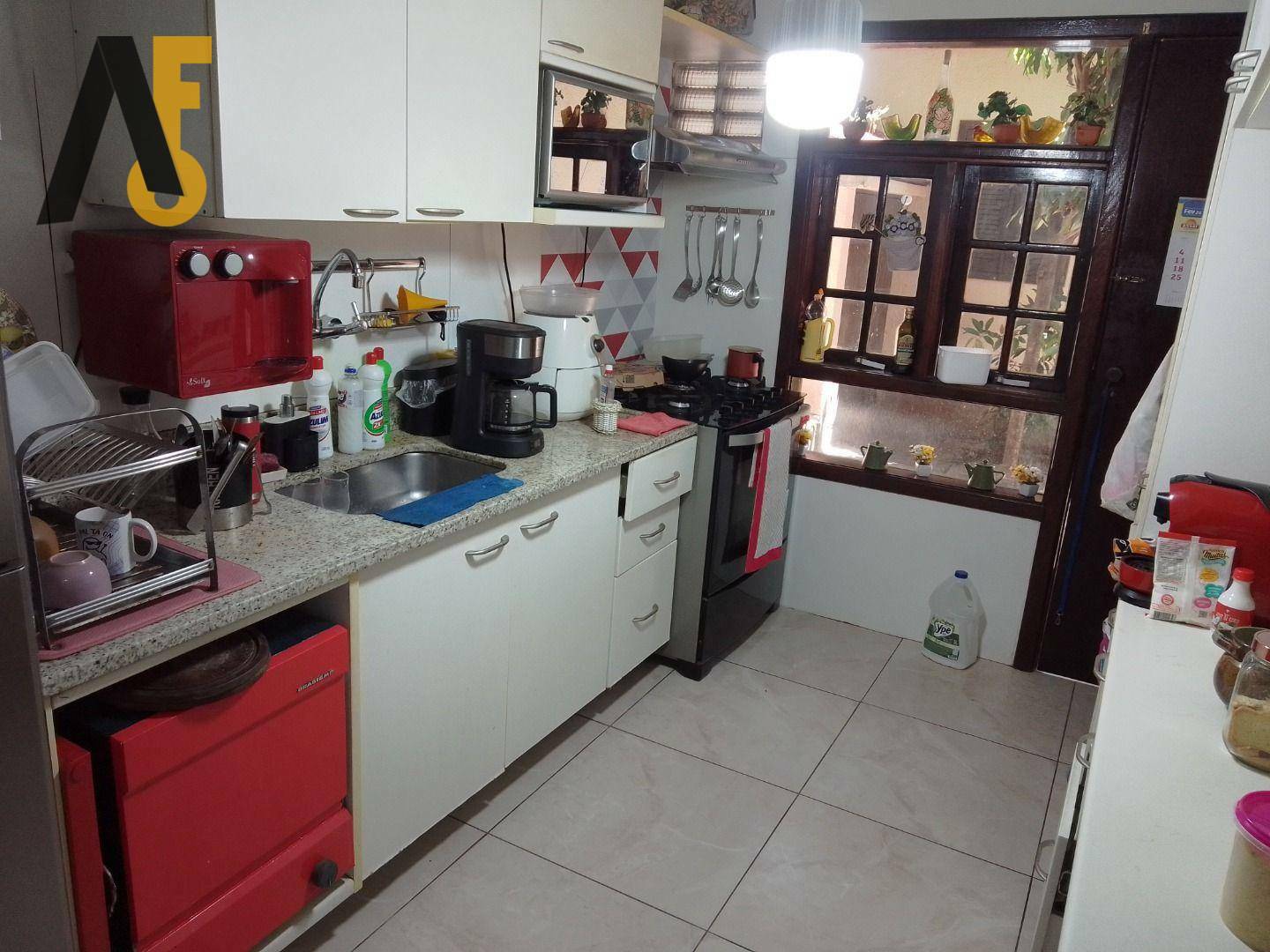 Casa à venda com 4 quartos, 240m² - Foto 44