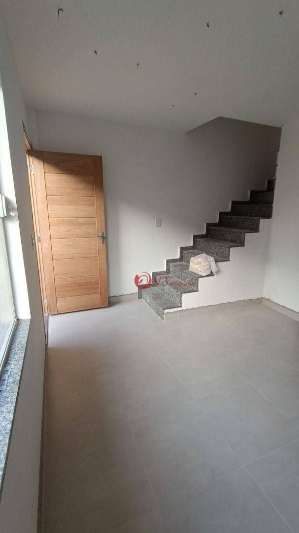 Sobrado à venda com 2 quartos, 60m² - Foto 40