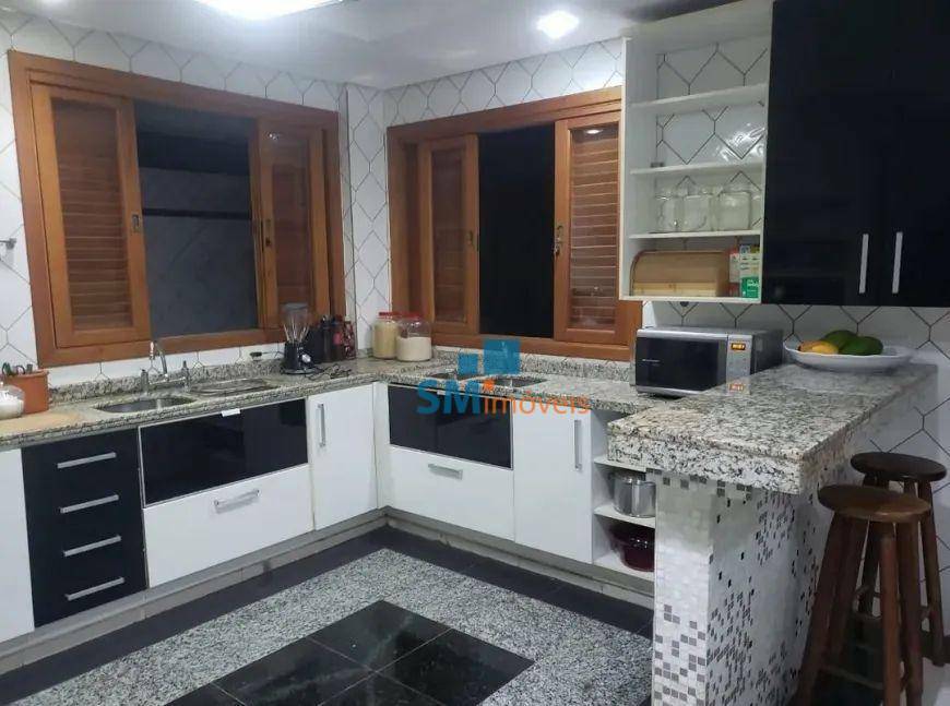 Sobrado à venda com 4 quartos, 248m² - Foto 3