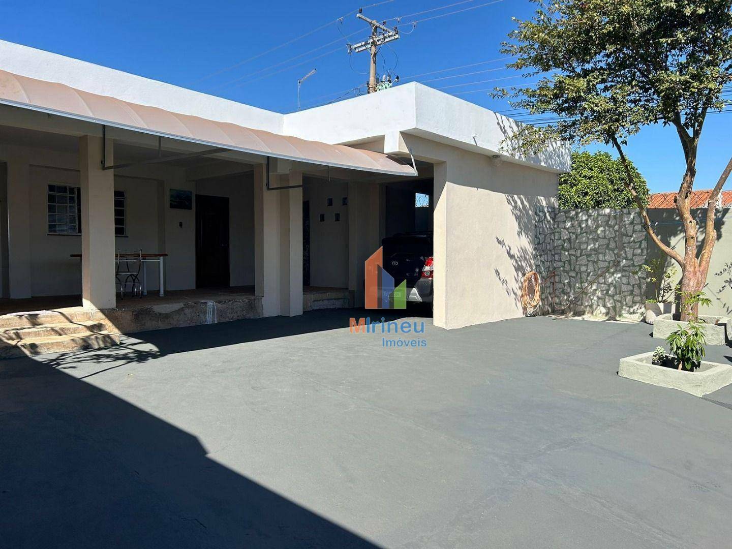 Casa à venda com 3 quartos, 177m² - Foto 3