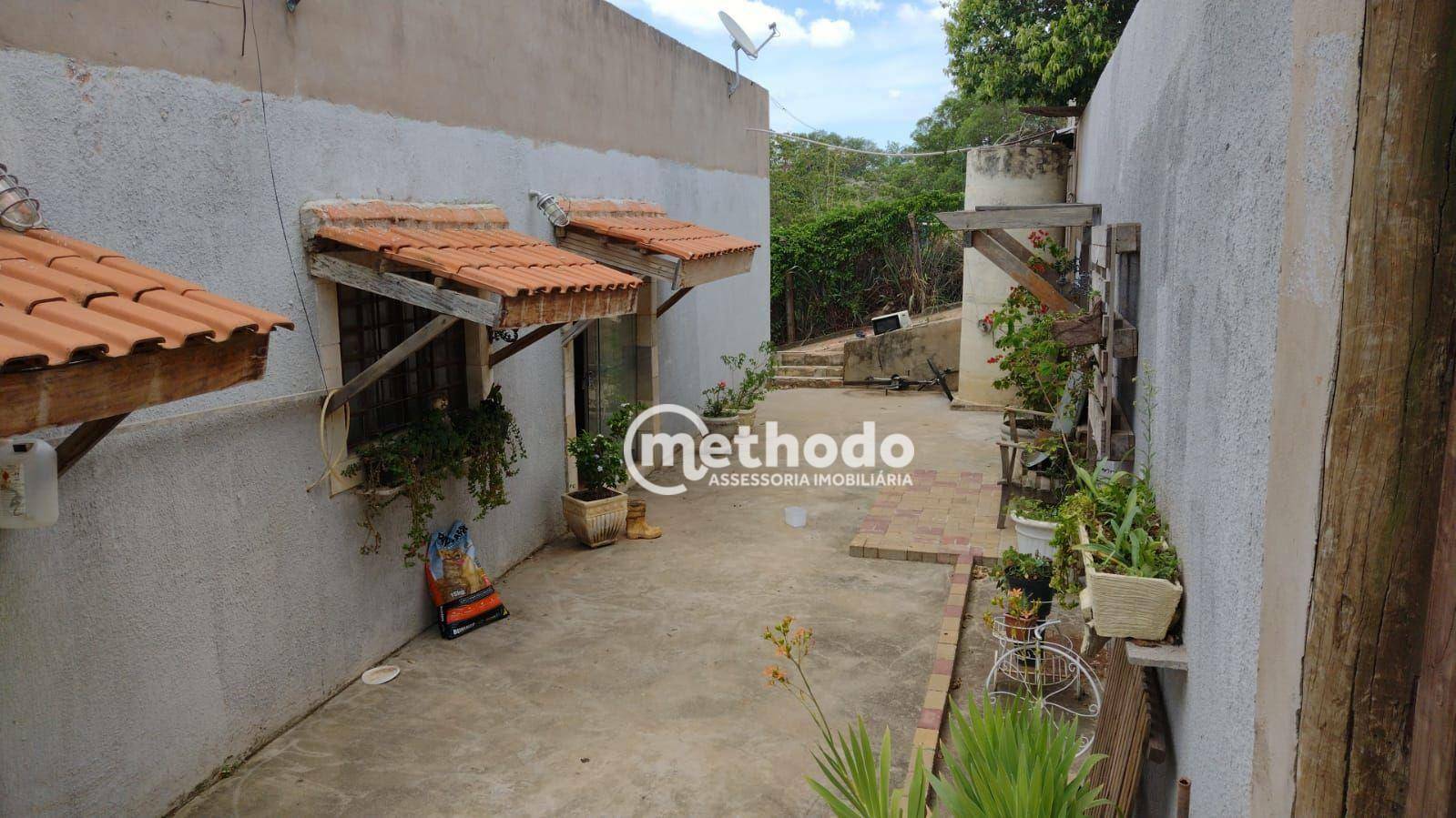 Chácara à venda com 4 quartos, 220m² - Foto 9