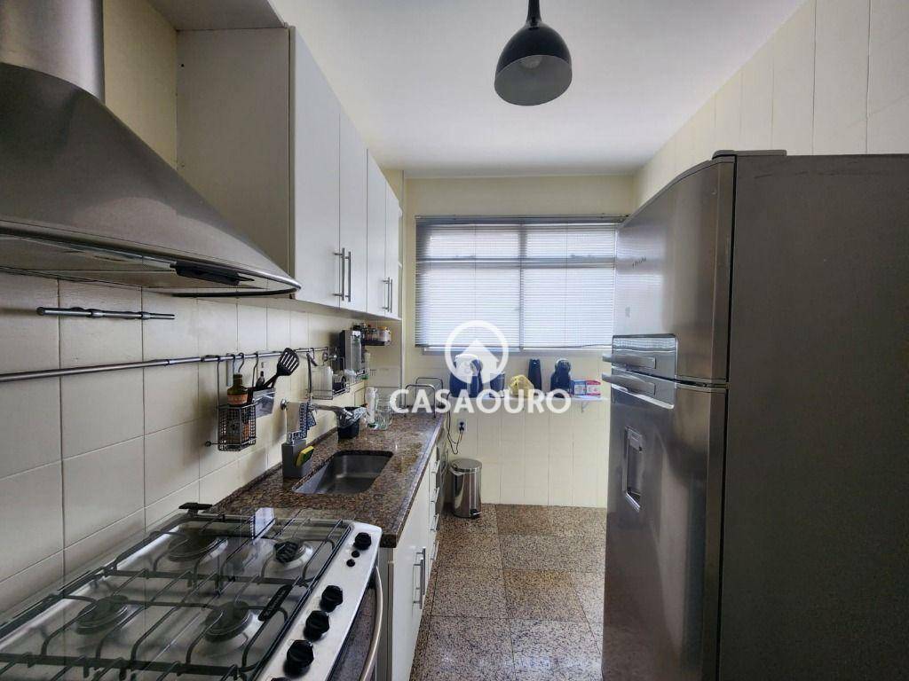 Apartamento à venda com 3 quartos, 131m² - Foto 19