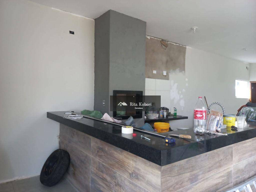 Casa à venda com 3 quartos, 162m² - Foto 4