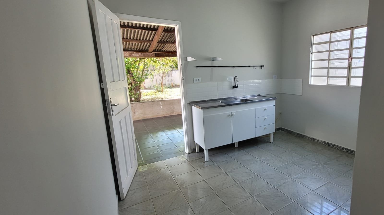 Apartamento à venda com 3 quartos, 120m² - Foto 4