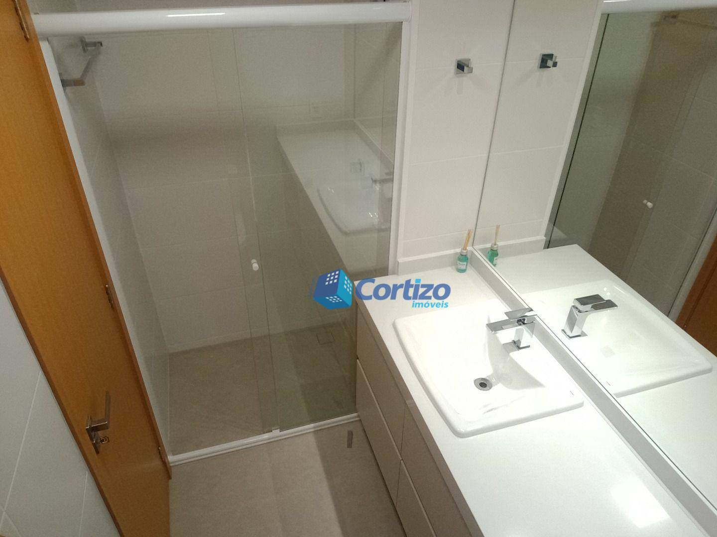 Apartamento para alugar com 3 quartos, 98m² - Foto 16