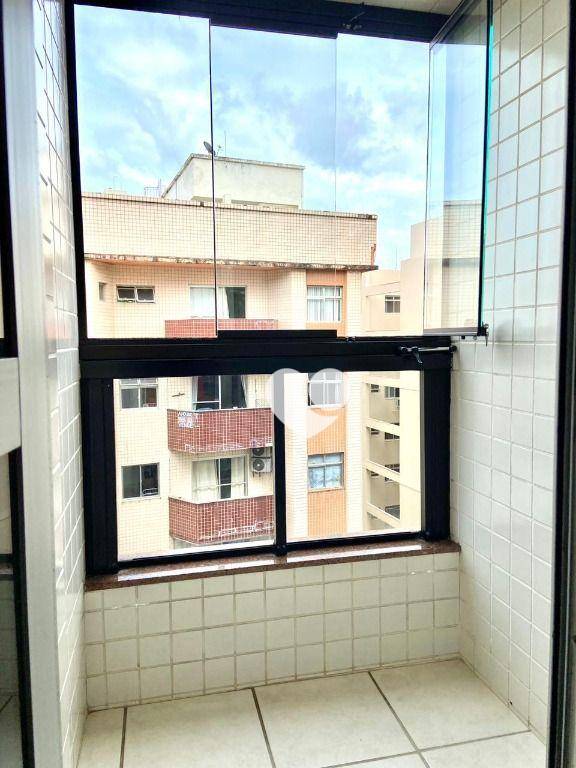 Apartamento à venda com 2 quartos, 70m² - Foto 10