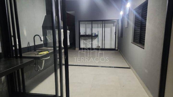 Casa de Condomínio à venda com 3 quartos, 140m² - Foto 1