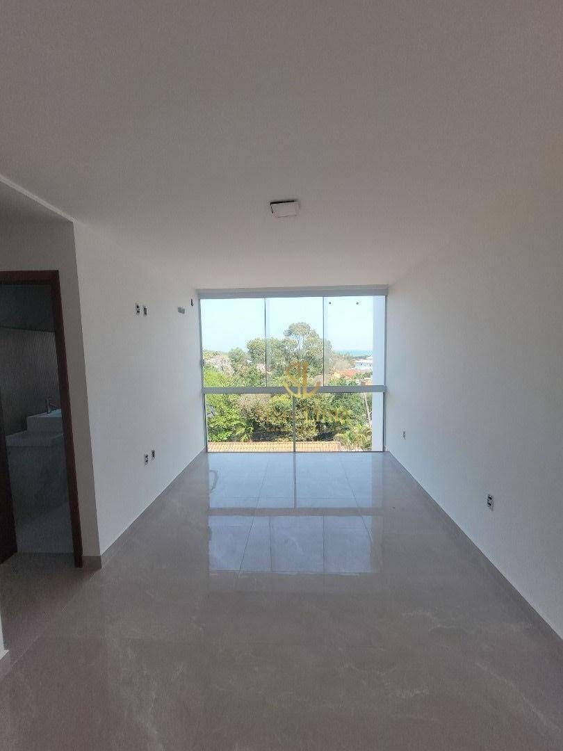 Casa à venda com 4 quartos, 210m² - Foto 29