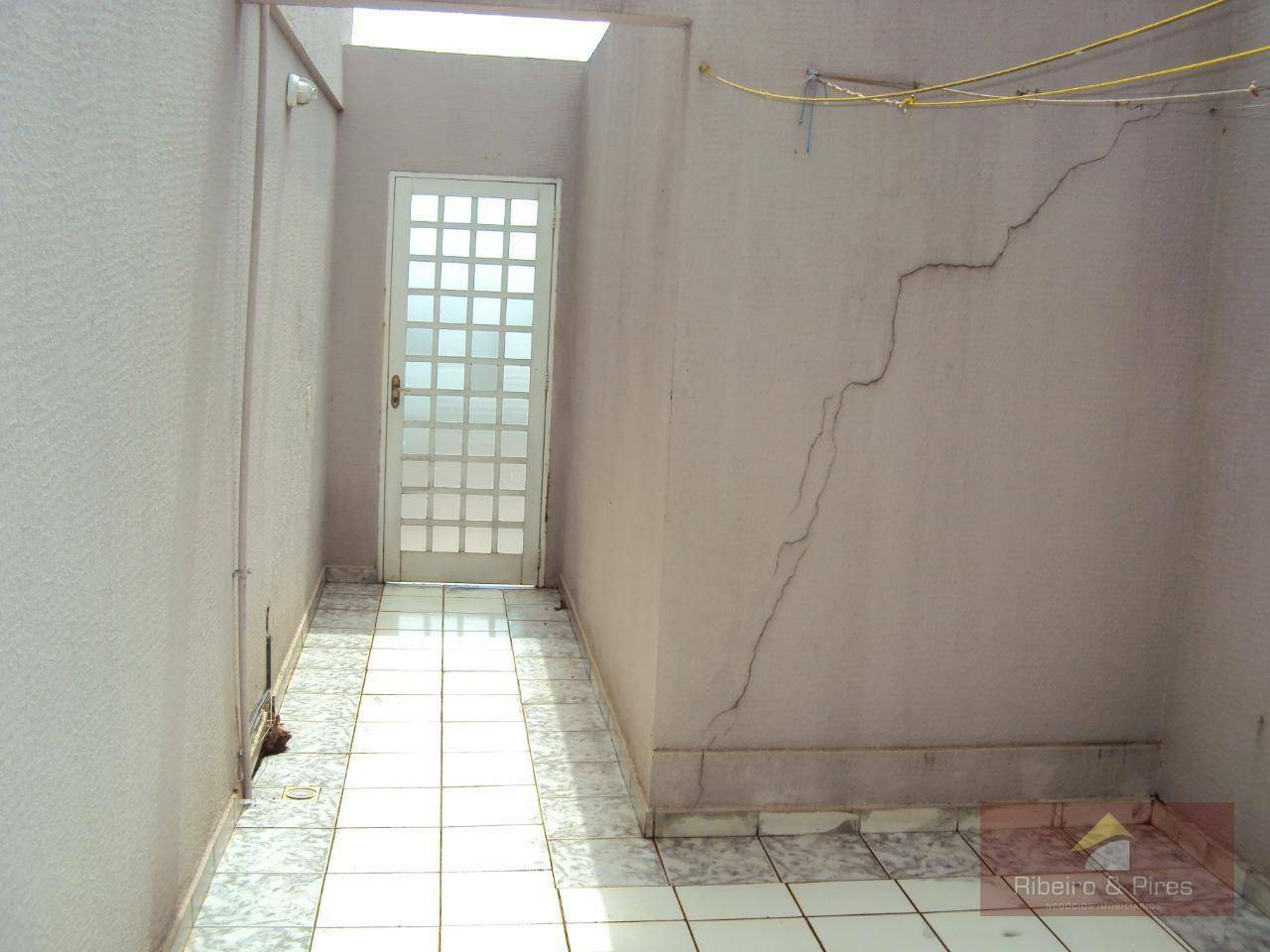 Sobrado à venda com 3 quartos, 200m² - Foto 9