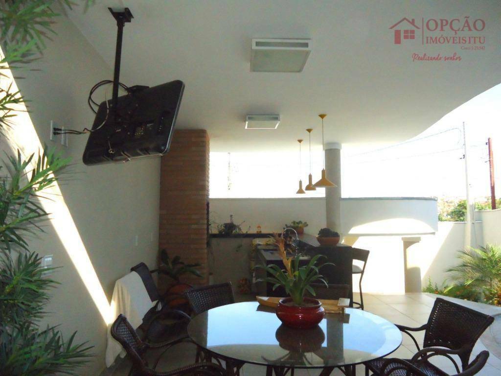 Casa à venda com 3 quartos, 228m² - Foto 4