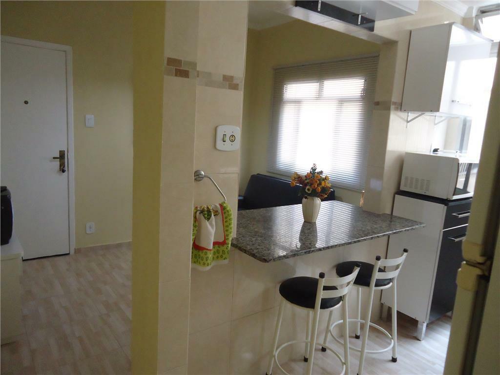 Apartamento à venda com 1 quarto, 45m² - Foto 2