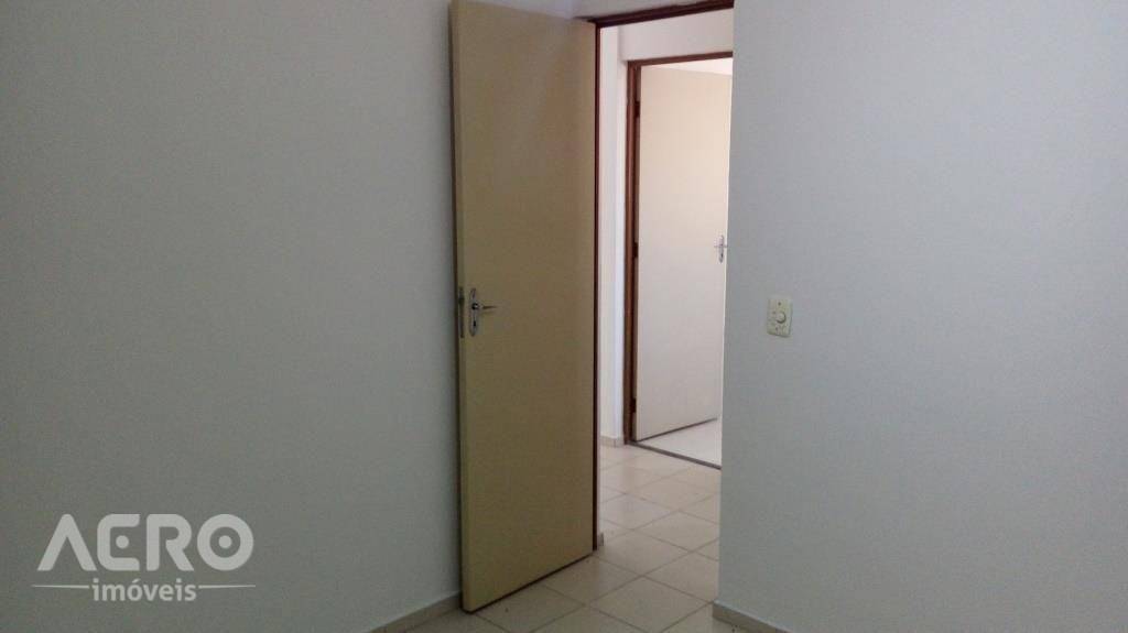 Apartamento à venda com 2 quartos, 48m² - Foto 5