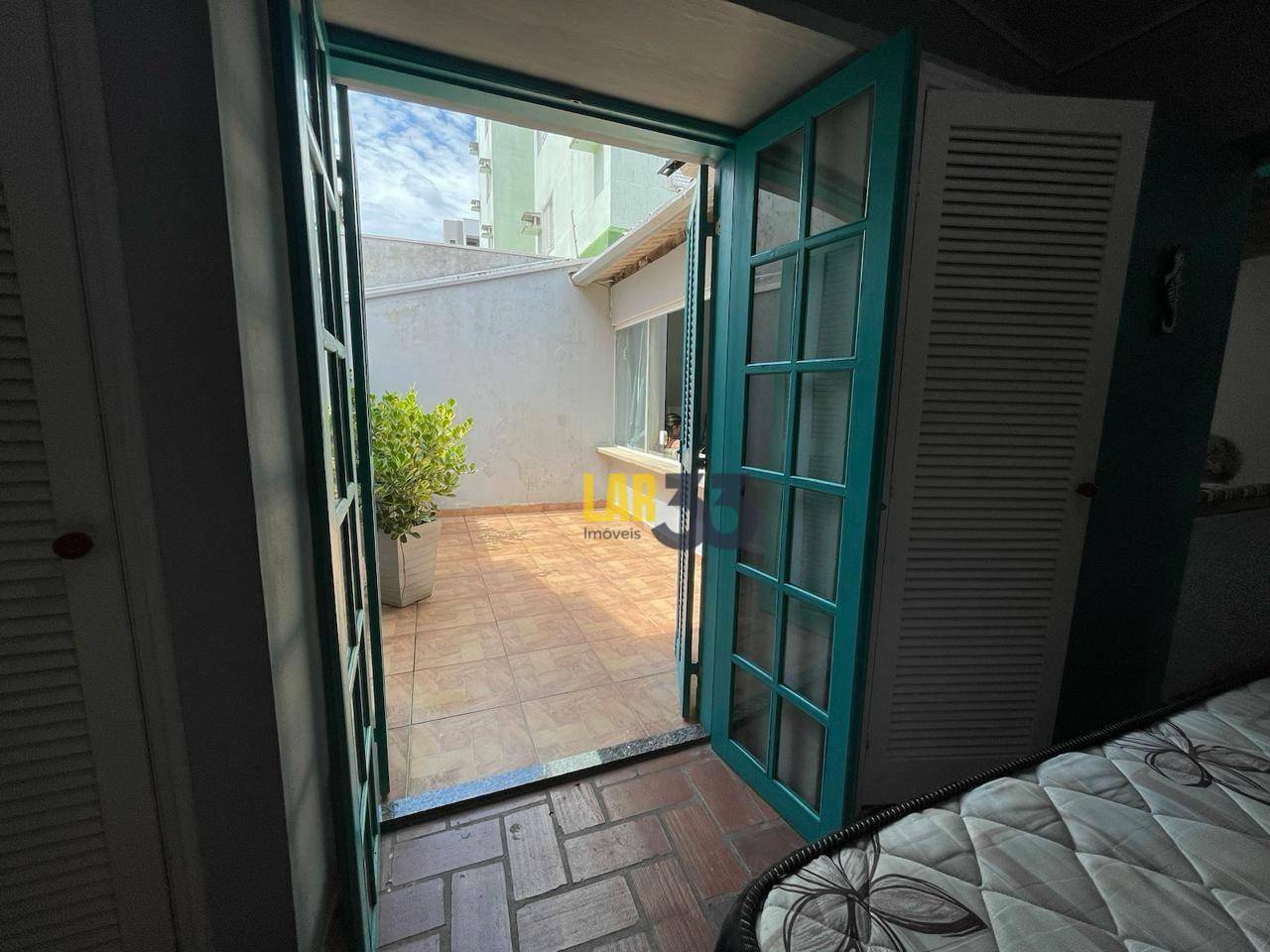 Casa à venda com 3 quartos, 195m² - Foto 18