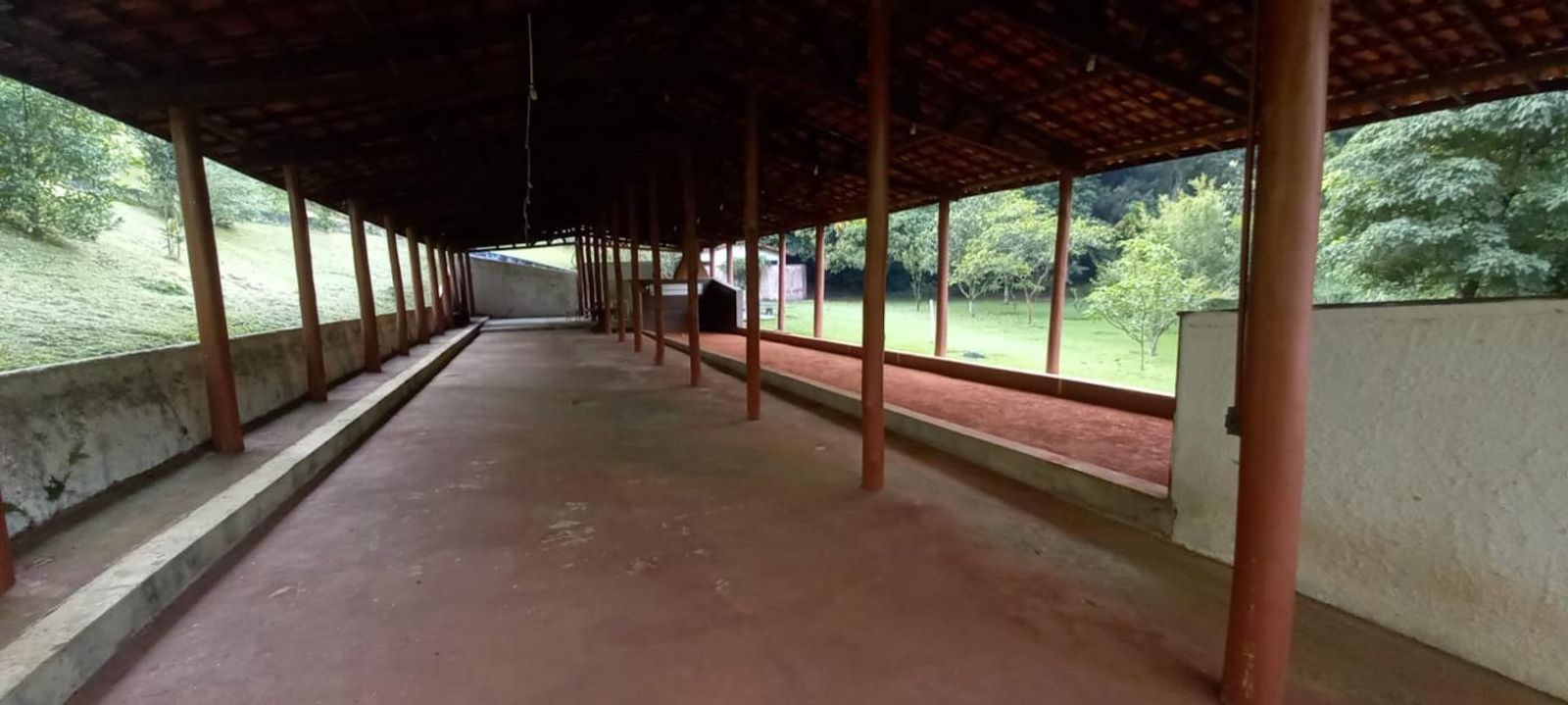 Casa de Condomínio à venda com 4 quartos, 300m² - Foto 47