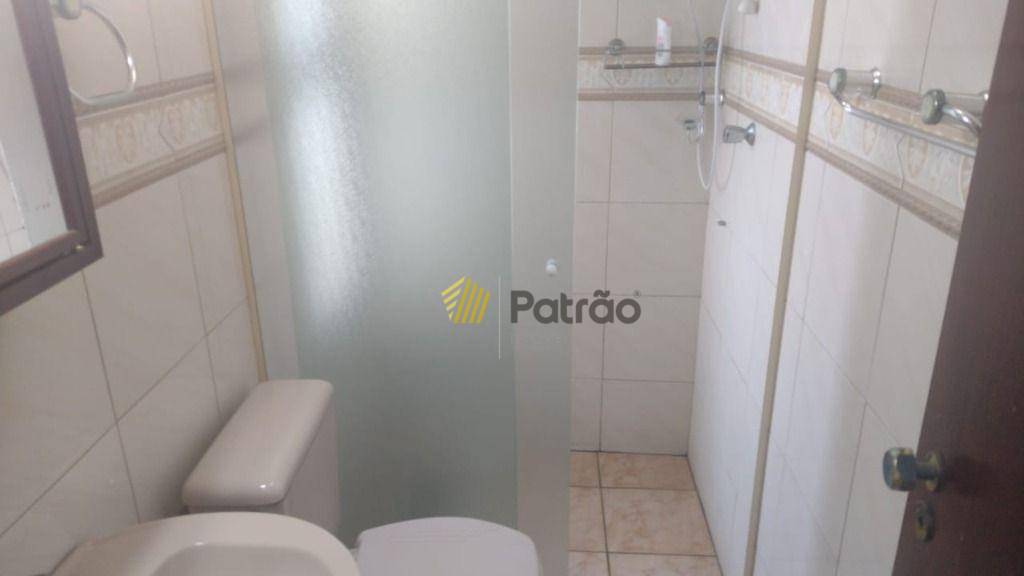 Apartamento para alugar com 3 quartos, 103m² - Foto 11