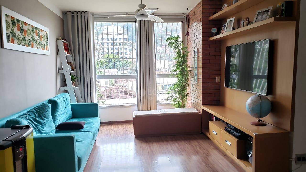 Apartamento à venda com 2 quartos, 82m² - Foto 1