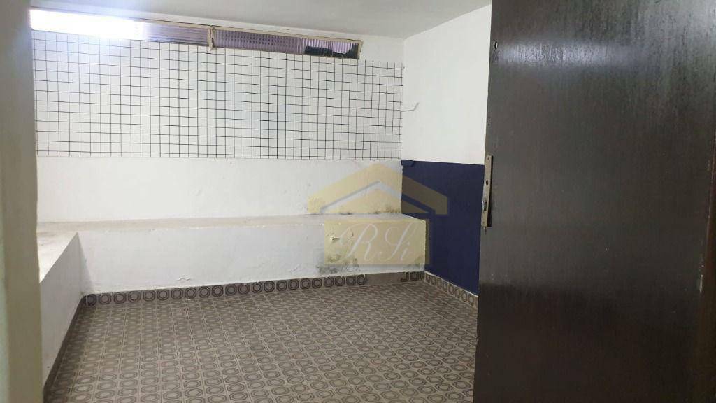 Sobrado à venda com 4 quartos, 180m² - Foto 17