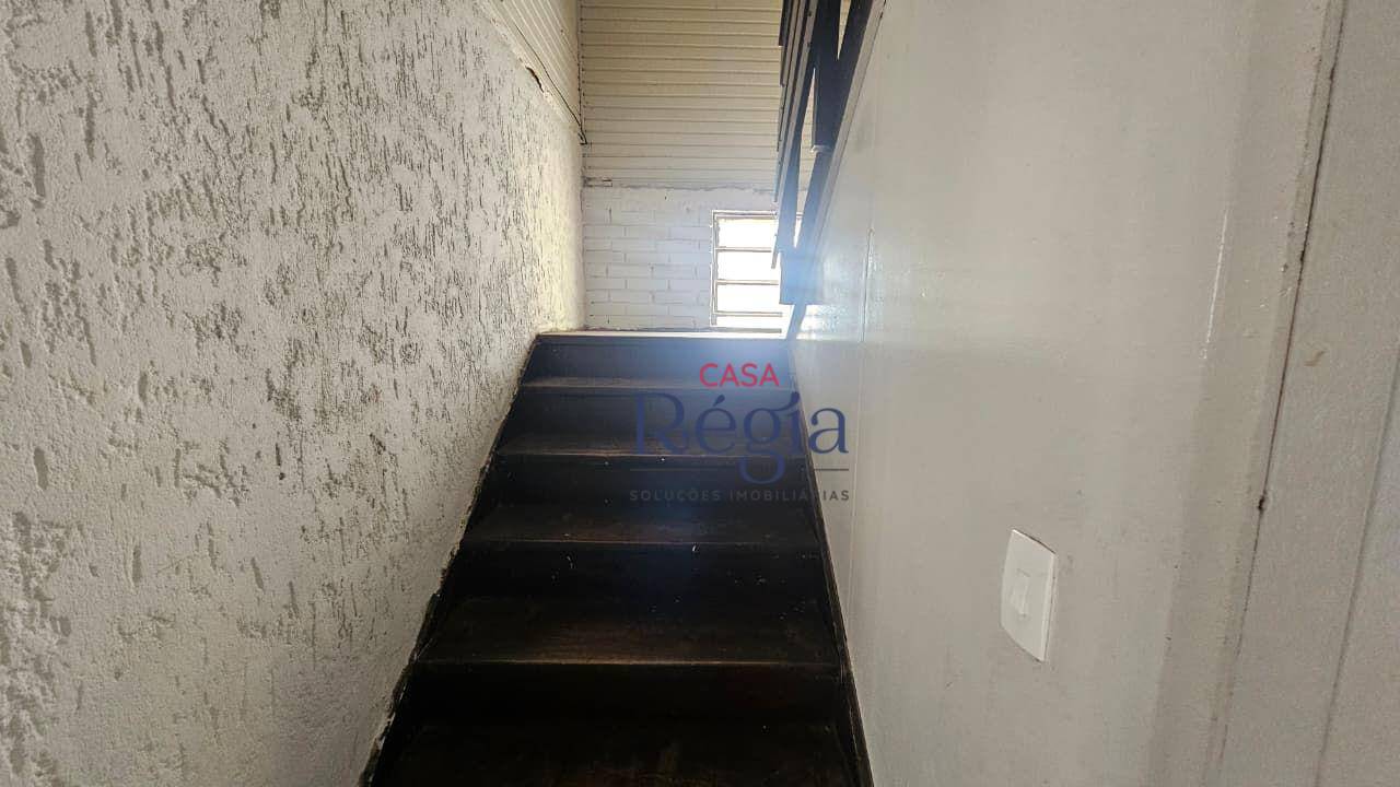 Casa para alugar com 5 quartos, 110m² - Foto 11