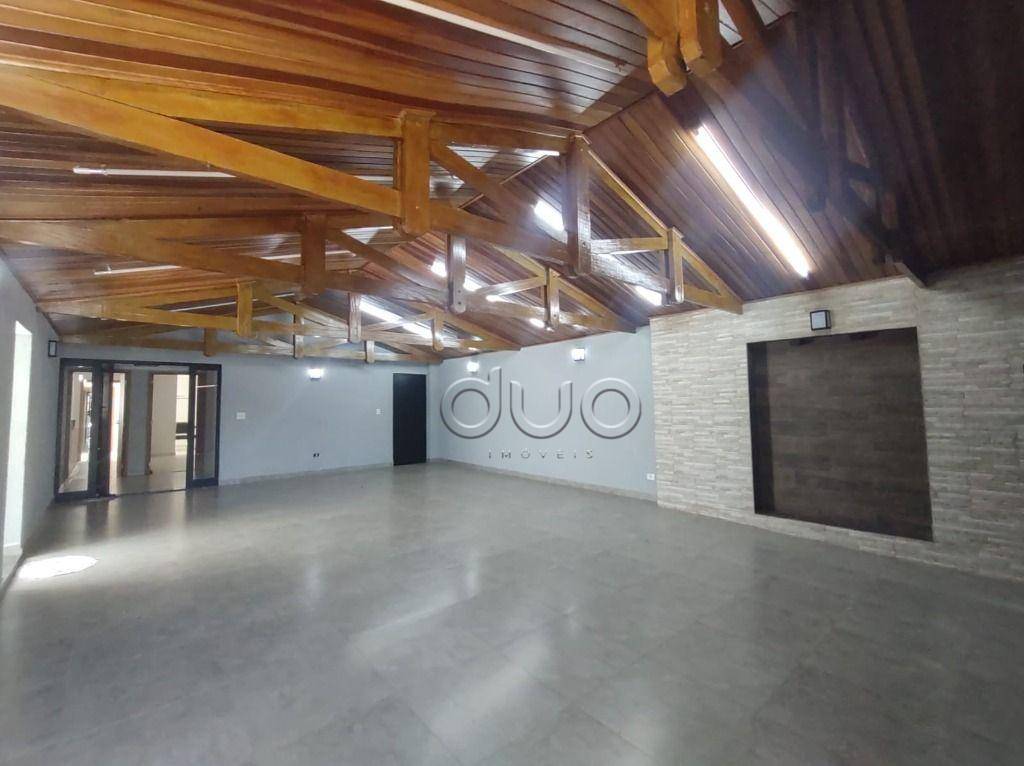 Casa à venda e aluguel com 3 quartos, 288m² - Foto 2