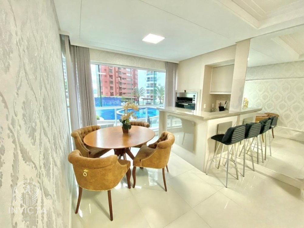 Apartamento à venda com 4 quartos, 150m² - Foto 6