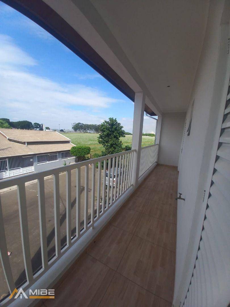 Casa para alugar com 3 quartos, 120m² - Foto 1