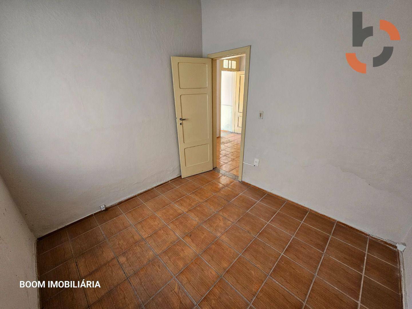 Casa à venda com 2 quartos, 92m² - Foto 10