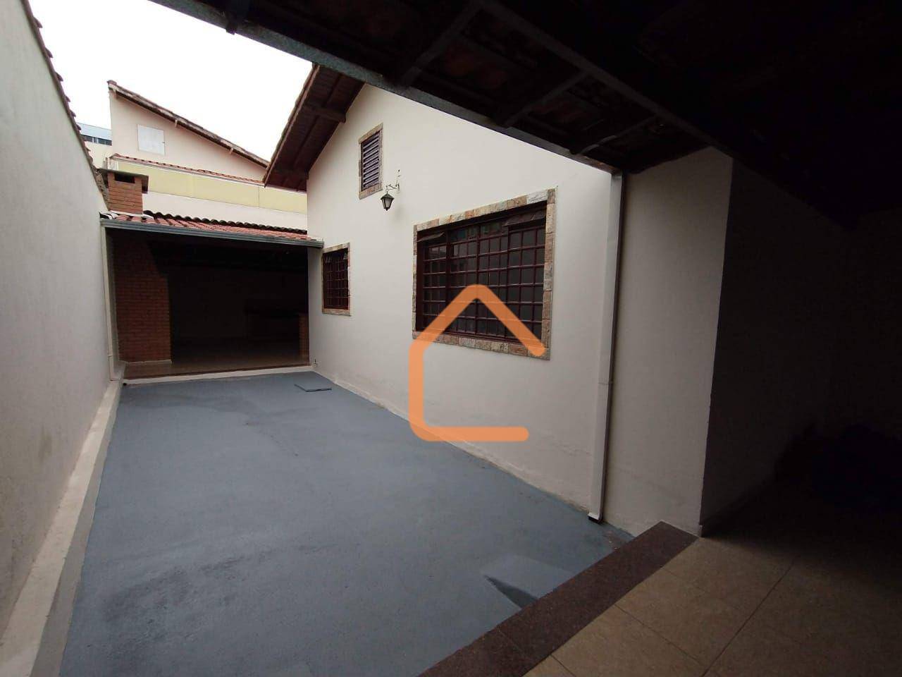 Casa à venda com 3 quartos, 160m² - Foto 11