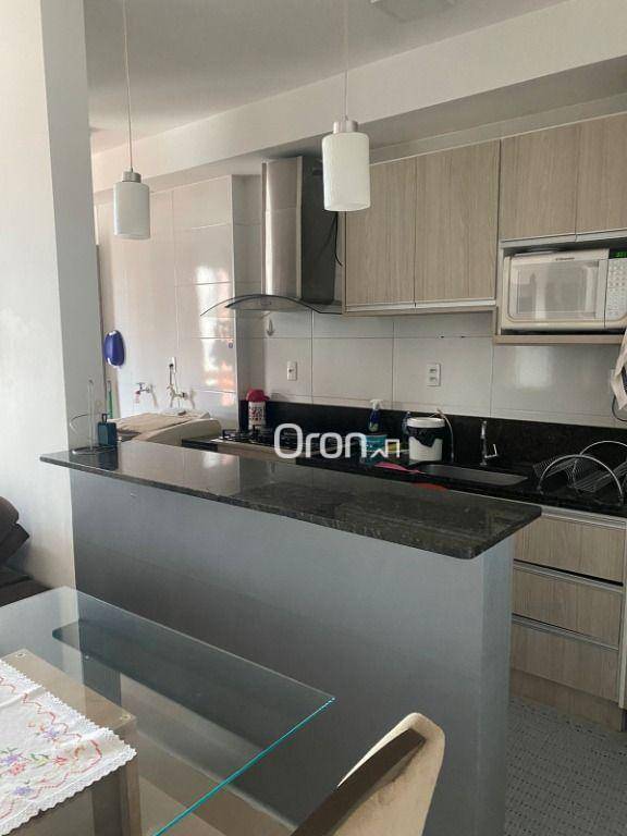 Apartamento à venda com 2 quartos, 67m² - Foto 3