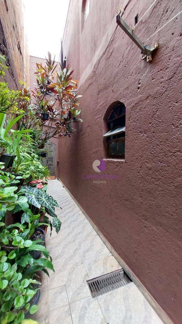 Sobrado à venda com 3 quartos, 231m² - Foto 32