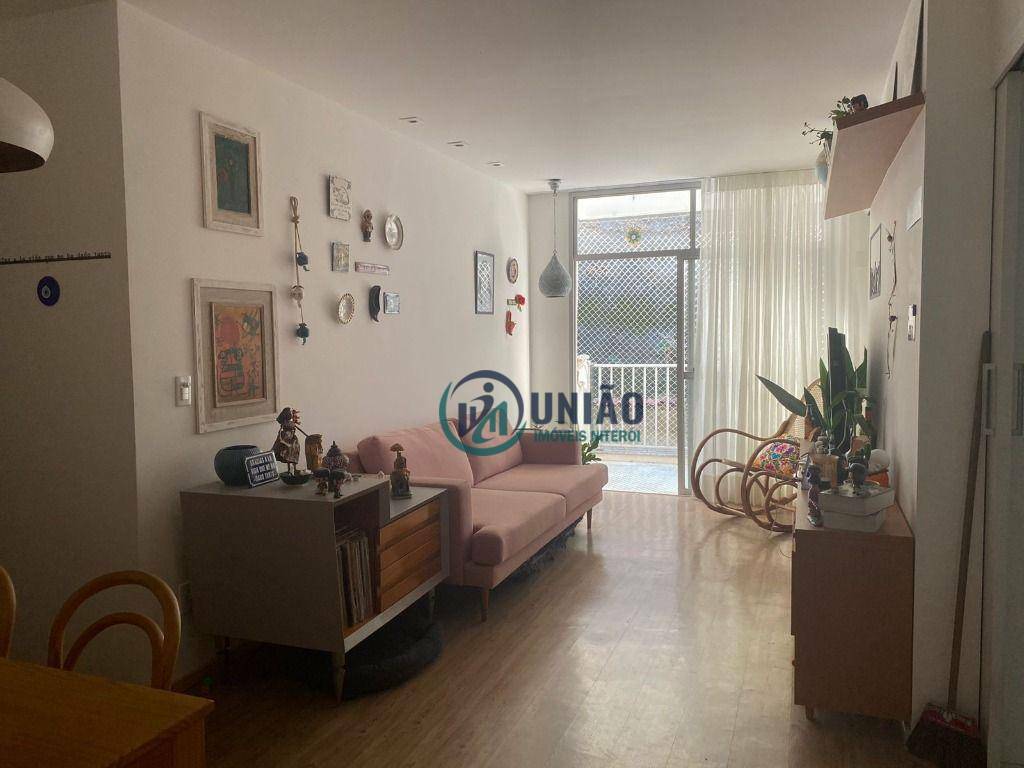 Apartamento à venda com 2 quartos, 80m² - Foto 9