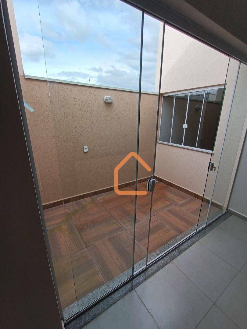 Casa à venda com 3 quartos, 187m² - Foto 5