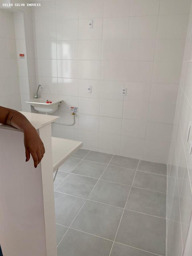 Apartamento à venda com 2 quartos, 42m² - Foto 3