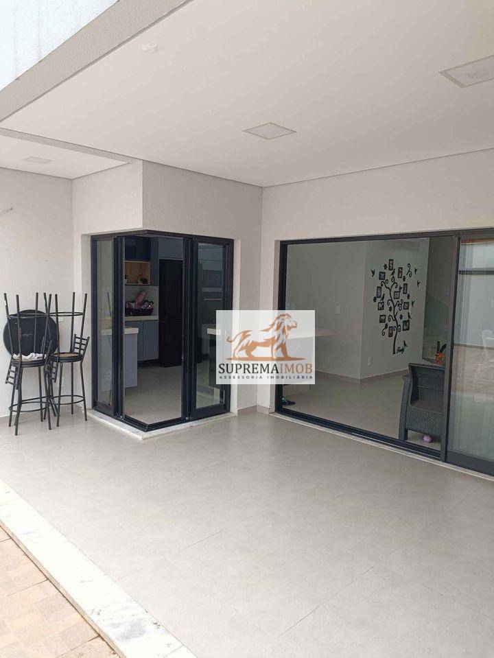 Casa de Condomínio à venda com 3 quartos, 211m² - Foto 13