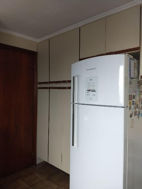 Apartamento à venda com 3 quartos, 167m² - Foto 30