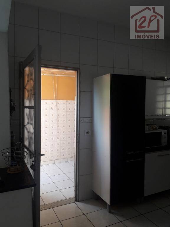 Sobrado à venda com 3 quartos, 300M2 - Foto 9