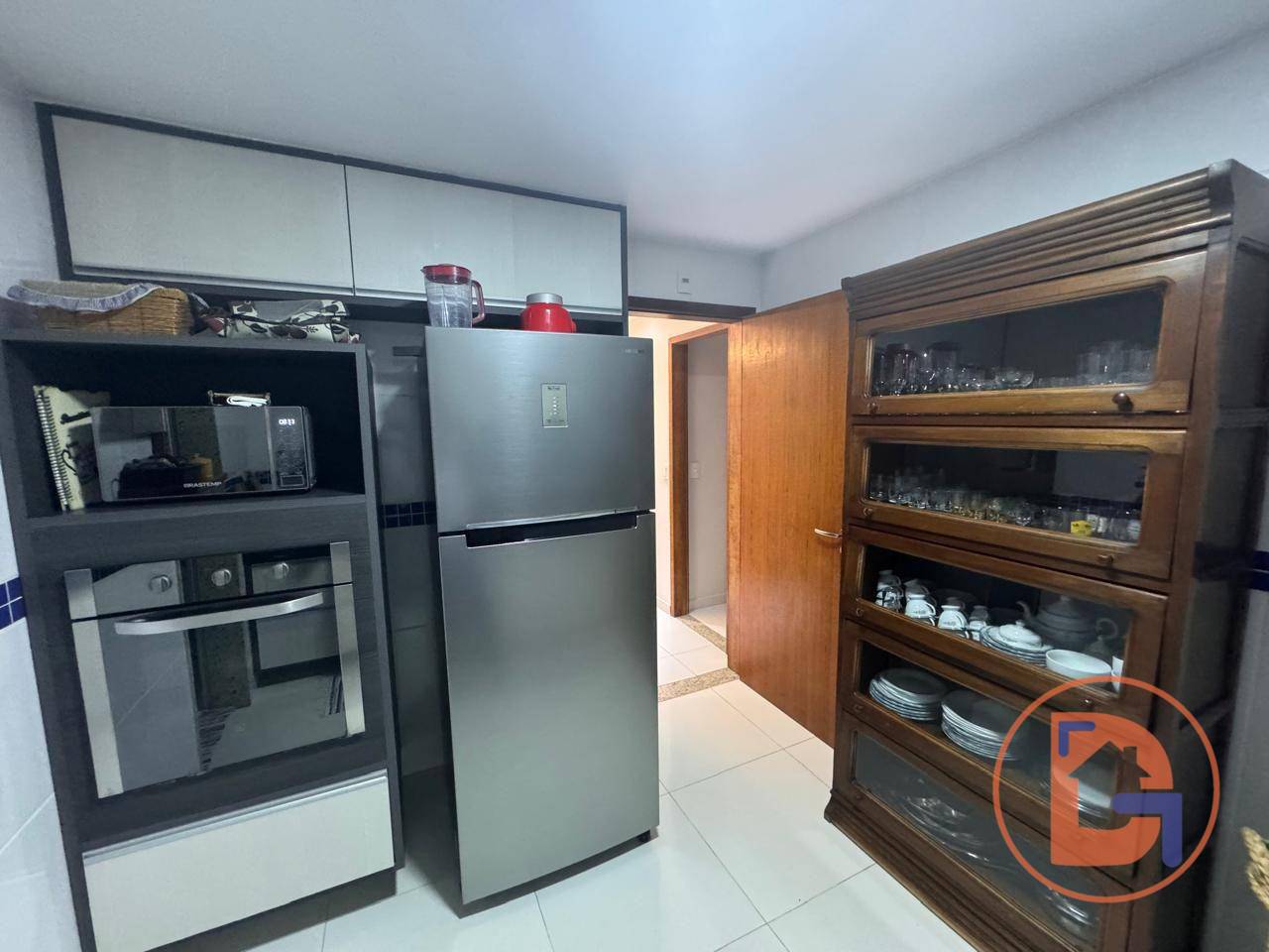 Apartamento à venda com 3 quartos, 152m² - Foto 8