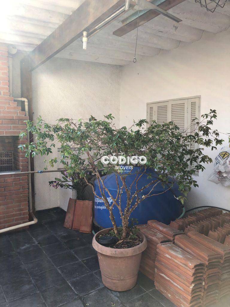 Sobrado à venda com 3 quartos, 126m² - Foto 3