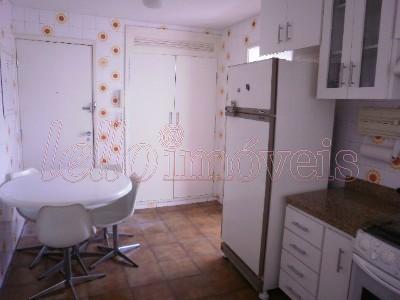 Apartamento para alugar com 3 quartos, 127m² - Foto 12