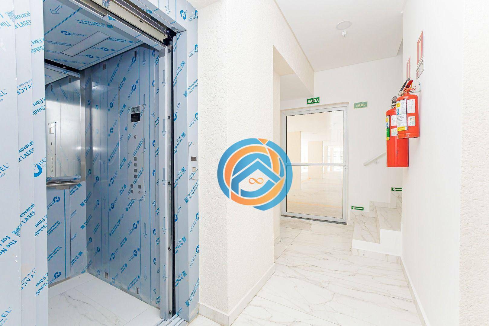 Apartamento à venda com 2 quartos, 60m² - Foto 32