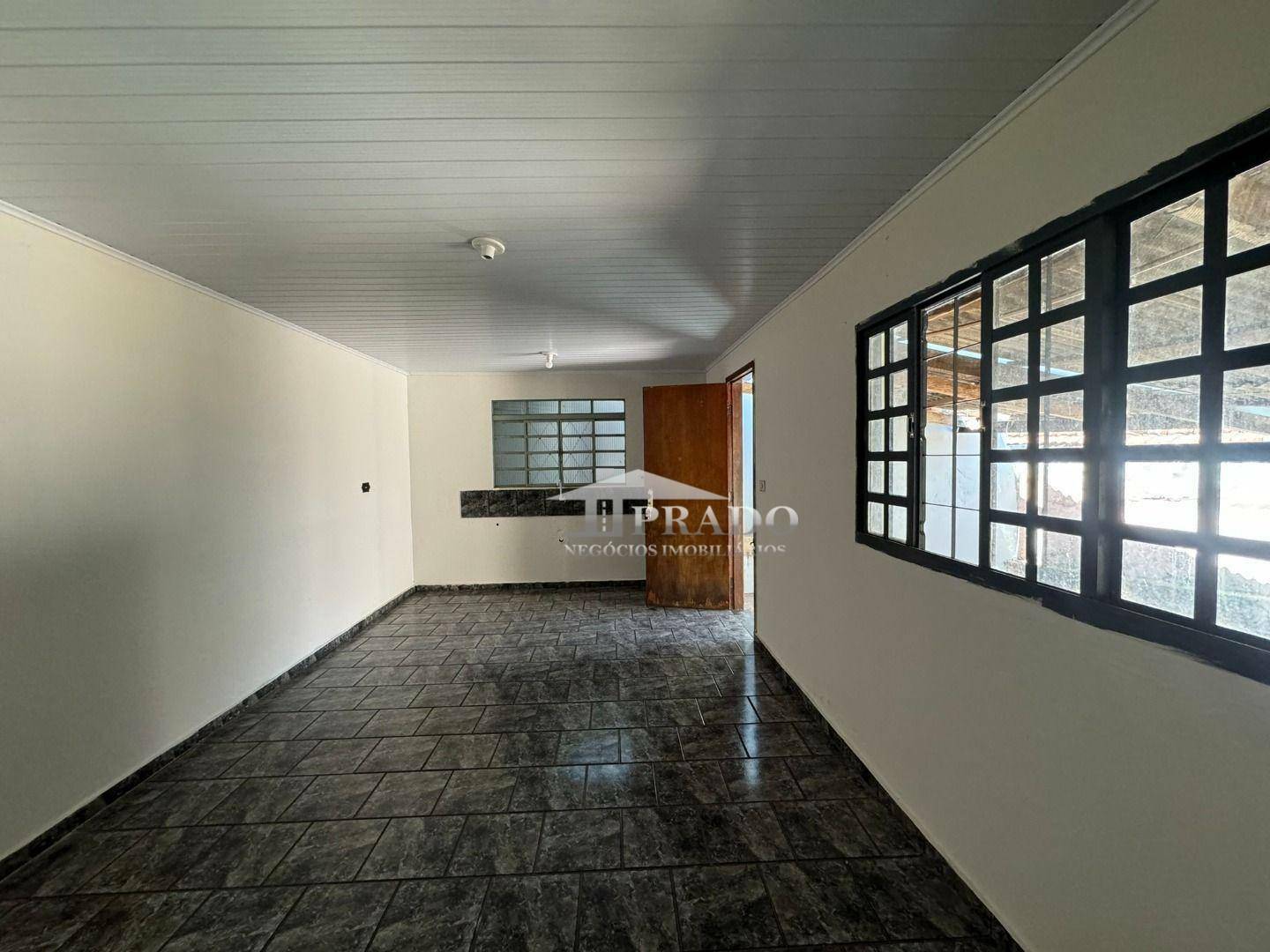 Casa à venda com 4 quartos, 200m² - Foto 10