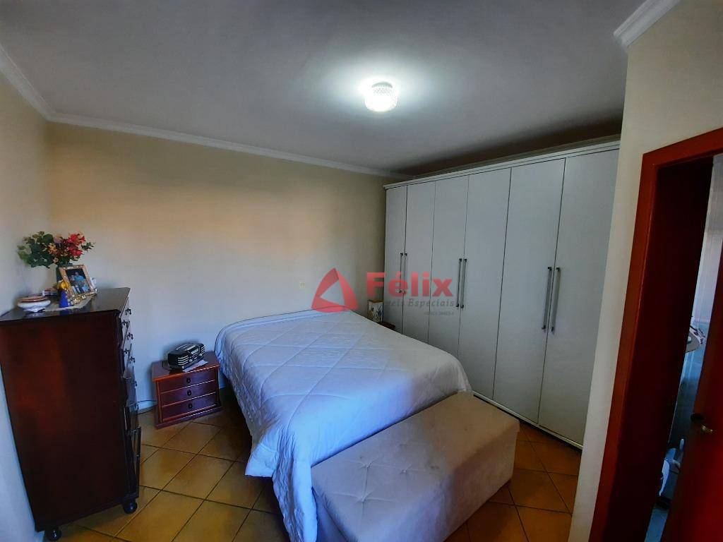 Apartamento à venda com 3 quartos, 125m² - Foto 17